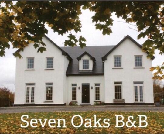 Seven Oaks B&B Ballyhaunis Esterno foto